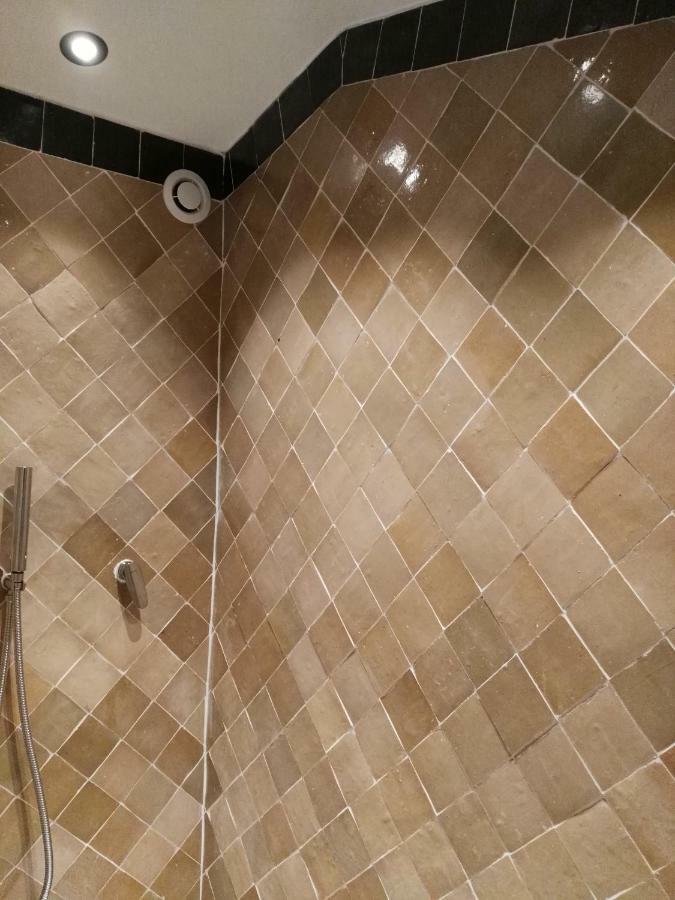 Maison D'Hotes Du Grand Chene Valensole Kültér fotó